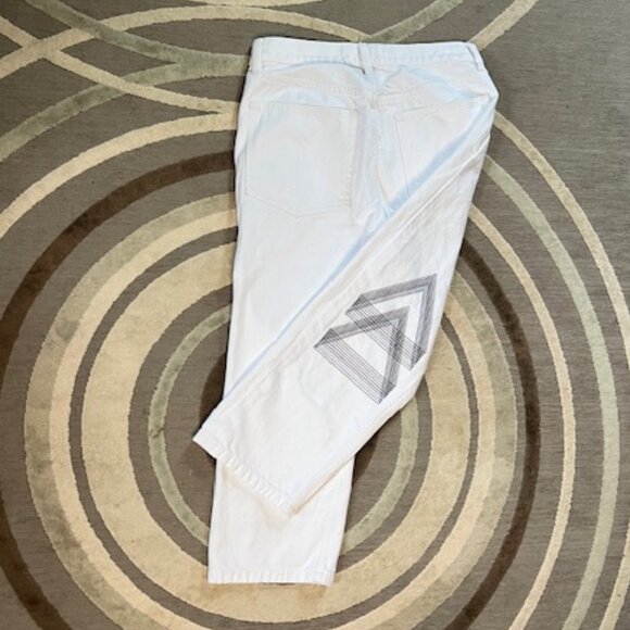 Marc Jacobs Women's Big Jean  White Capri Denim Embroidered Cropped - Picture 6 of 6